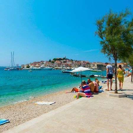 Apartments Mare Primošten Екстериор снимка