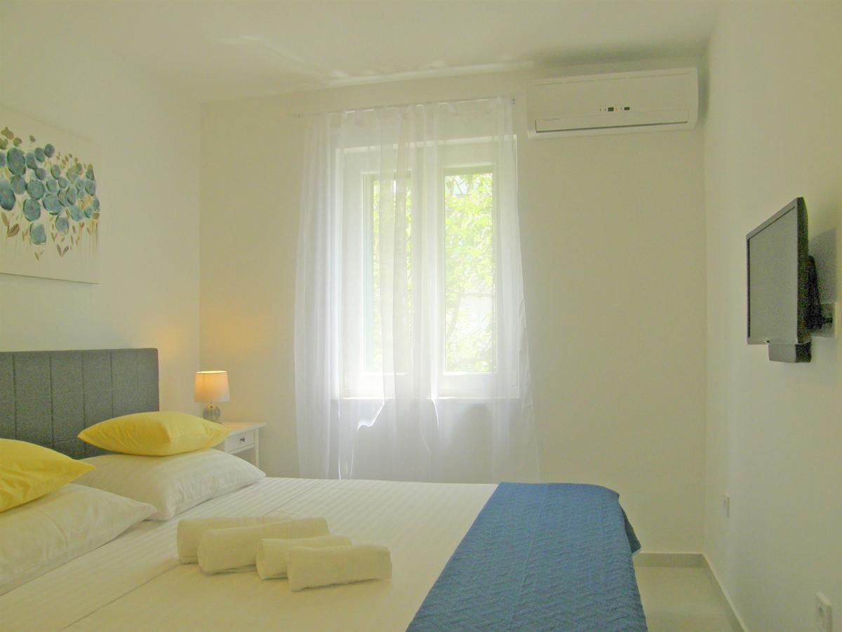 Apartments Mare Primošten Екстериор снимка