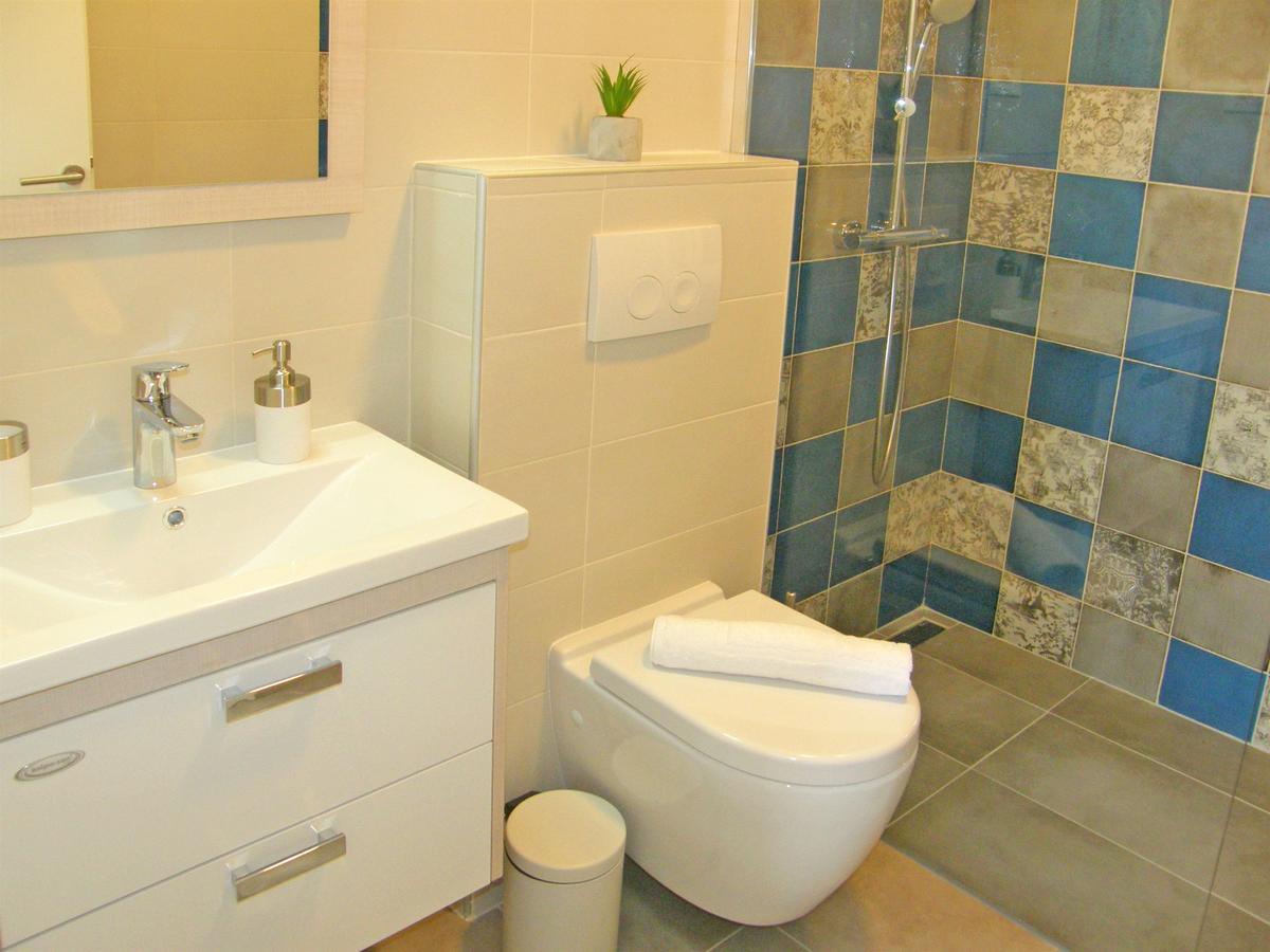 Apartments Mare Primošten Екстериор снимка