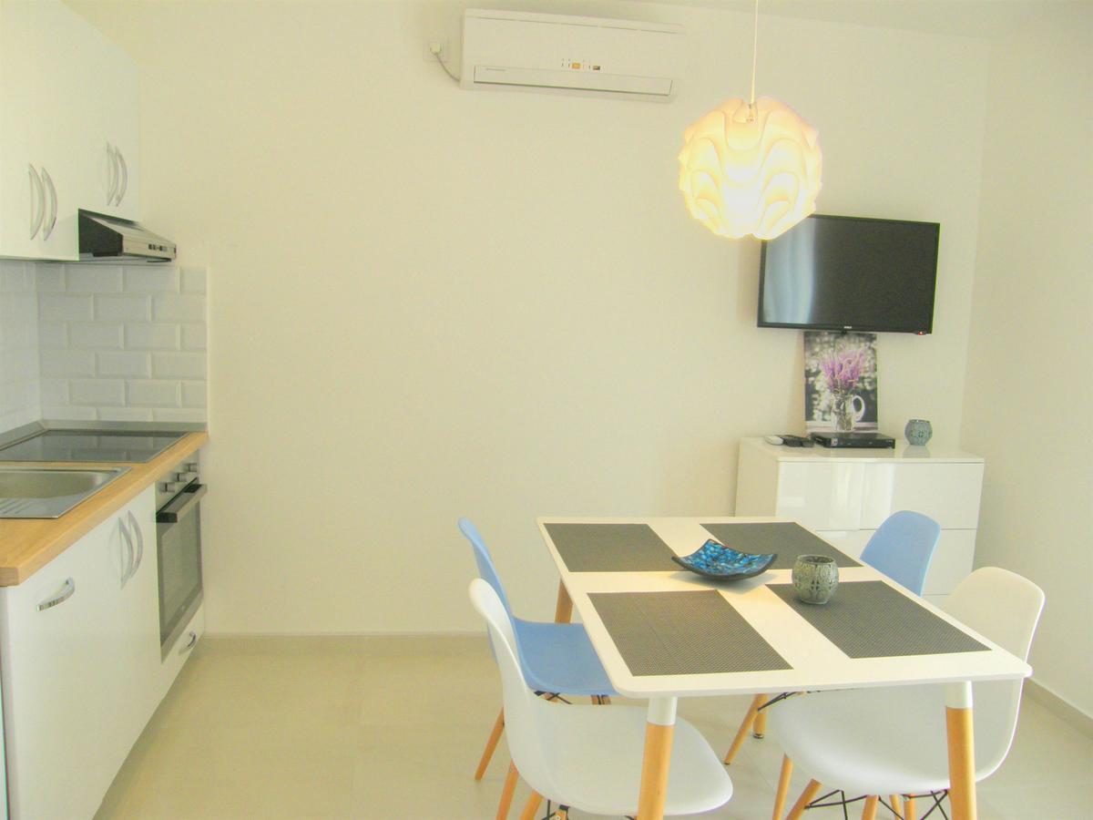 Apartments Mare Primošten Екстериор снимка