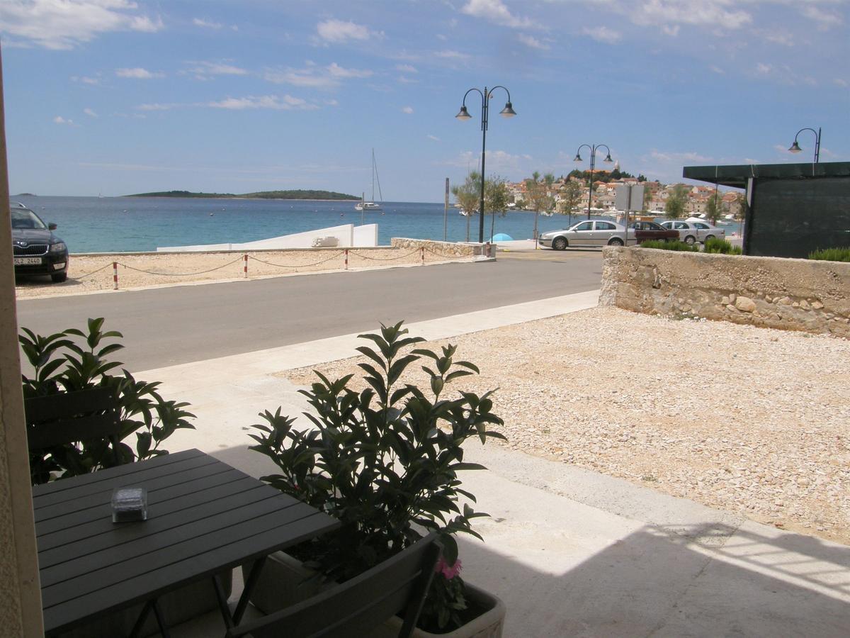 Apartments Mare Primošten Екстериор снимка