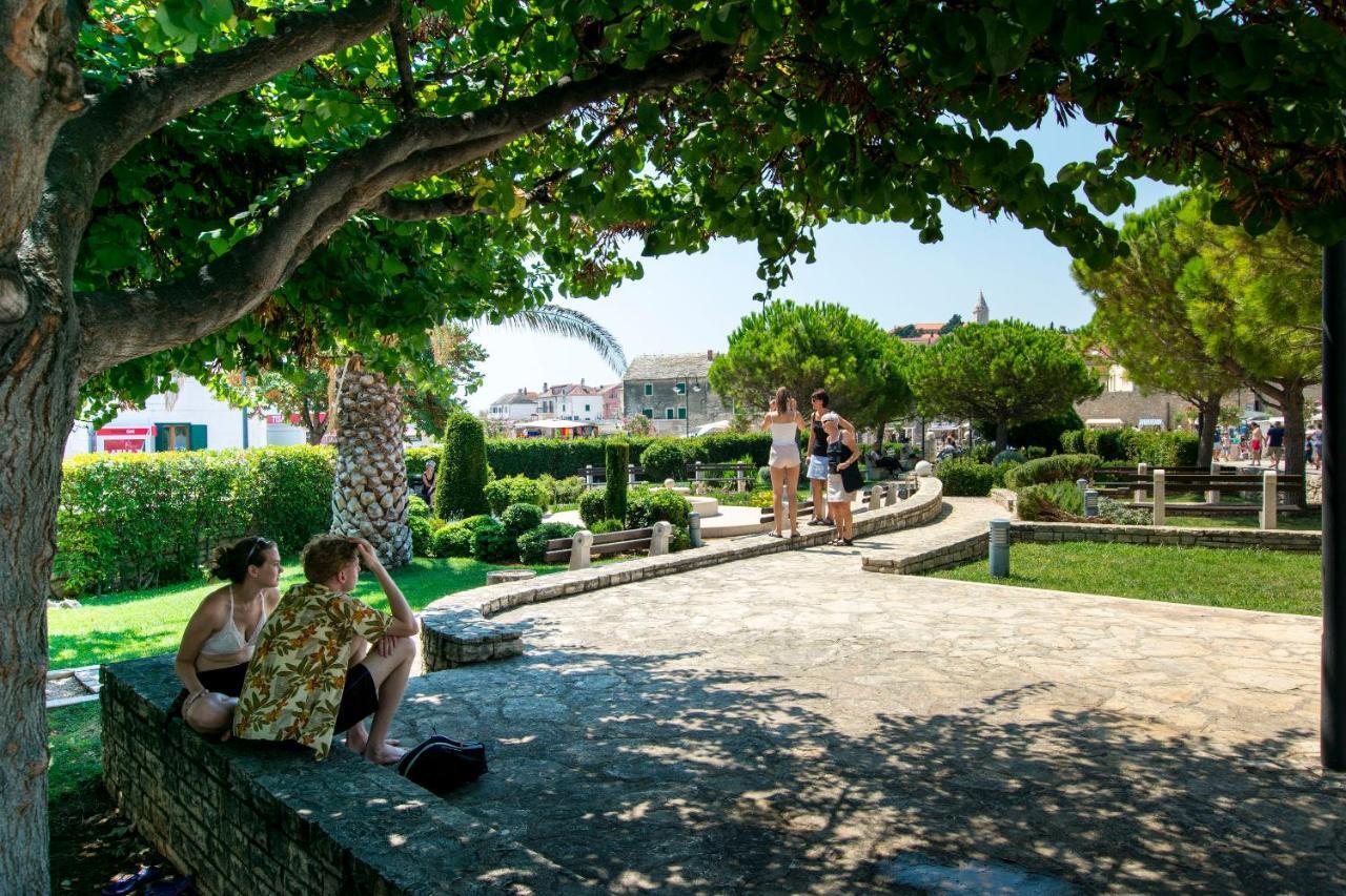 Apartments Mare Primošten Екстериор снимка